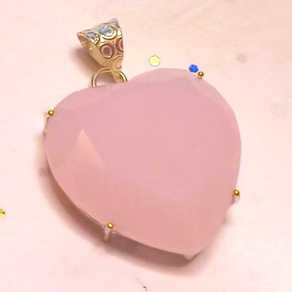Rose Quartz Gemstone Heart Shape Pendant - Picture 1 of 1